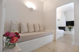 Vincenzo Family Rooms Tinos Greece