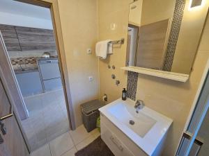 Quiet Bay Apartment!