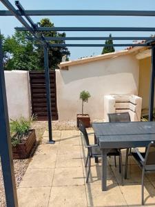Villas Provencal-style villa : photos des chambres