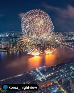 Hongdae 10mins, HapJeong 5mins, AirportBUS 5mins, Largo House SEOUL- Foreigner only