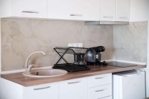 Chalkidikis Seaview Escape - Cozy Summer Getaway