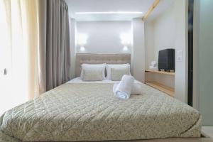 Chalkidikis Seaview Escape - Cozy Summer Getaway