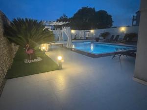 Villa LOREN Apartments & Rooms