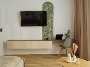 Nexus Boho Apartment Plaza