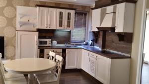 Peaceful Three-Bedroom in Briz, Varna by Flat Mаnаger