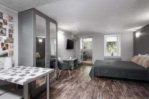 Apartment near Park&Sea with balcony in the historical center