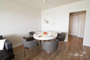 59 Ferienwohnung Südstrandglück App.68-004