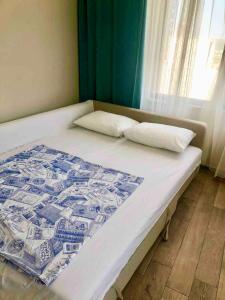 Green Roof Villa - Sea View & Large Garden