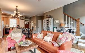 Deer Valley - Soak in the Hot Tub Sip Wine Fireside Play Golf