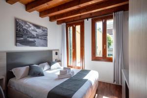 GuestHost - Santo 86 Luxury Rooms