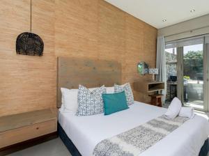 Eden palms 22 sleeper