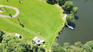 Campings Caravanne 4 Pers Vue Sur L-etang : photos des chambres