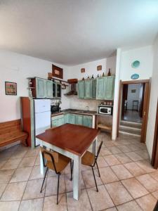 Casa Pepe Confortevole villetta con giardino a 2 min dal mare