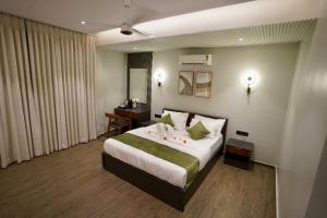 Bhumiputra stays "near mopa Airport "