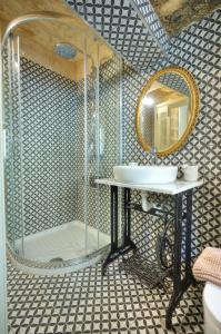 Sumptuous townhouse with roof terrace AGAL1-1