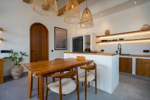 Villa Blue Peach - Nyang Nyang by Yolla Hospitality