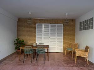 Casa rústica a solo 50 metros del mar y paseo marítimo Playa de Gandía - Ideal para famílias