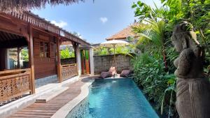 Chic 1BR Romantic & Private Pool at Puri Bhawana