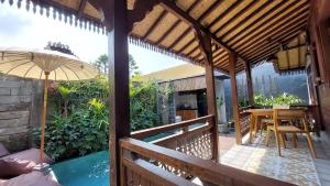 Chic 1BR Romantic & Private Pool at Puri Bhawana