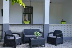 Tisza-Kert Apartmanok