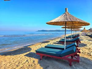 Bay Breeze 293 - 3hvězdičkové hotely ve městě Lalzit Bay