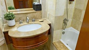 Ortigas CBD Near Business & Shopping Hubs