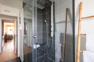 Appartements Stylish Stay - Balcony & Amazing View - Montmartre : Appartement 2 Chambres Deluxe avec Balcon