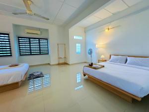 PUSAT BANDAR PUCHONG FULLY AIRCON Homestay