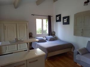 Maisons de vacances GITE AVEC SPA JACUZZI au coeur de Provence Cote d'Azur : photos des chambres