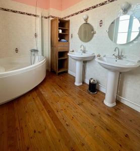 Maisons de vacances Villa Cecile, Cayeux sur Mer, Baie de Somme : photos des chambres