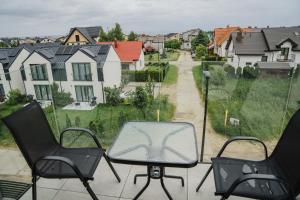 Apart Harmony - Willa Burtowa