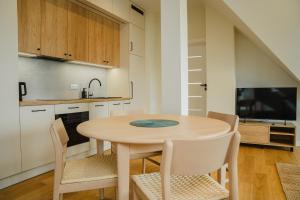 Apart Harmony - Willa Burtowa