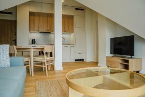 Apart Harmony - Willa Burtowa