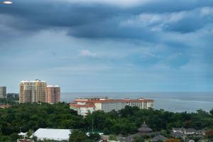 Mactan Island Stay Near Beach and Airport