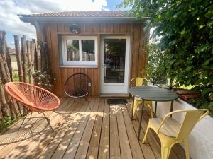 Chalets Casa Saint-Bris : photos des chambres