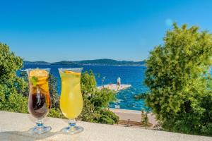 Deluxe apartment Diadora with sea view