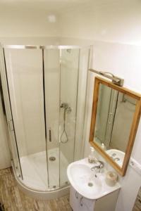 Апартаменти для пари з видом на Оперний театр