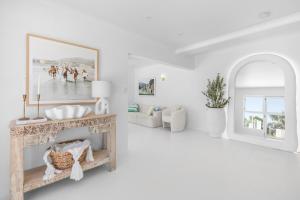 WhitsunStays - The Cyclades