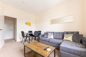 1 BDR Apt By Caledonia Luxe Stays Short Lets & Serviced Accommodation Inverness