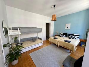 Family Room with Private Bathroom room in Lisbon Lounge Hostel