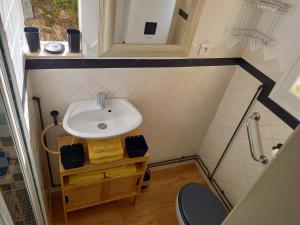 Maisons de vacances GITE AVEC SPA JACUZZI au coeur de Provence Cote d'Azur : photos des chambres