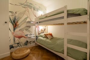 Appartements Gite Douce Campagne - Terrasse - 3 Chambres - Lits King & Queen size, lits superposes : photos des chambres