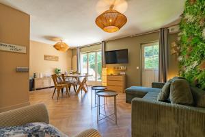 Appartements Gite Douce Campagne - Terrasse - 3 Chambres - Lits King & Queen size, lits superposes : photos des chambres