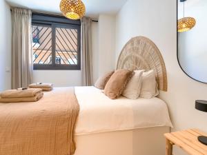 Pass the Keys Stylish La Cala apartment Stroll to the beach