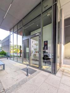 6th Floor Studio with the River View by BookingHost