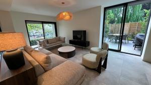 Appartements Chez Max - Terrasse - Climatisation - Parking gratuit : photos des chambres