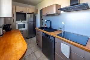 Appartement paisible au bord de l Isle avec parking