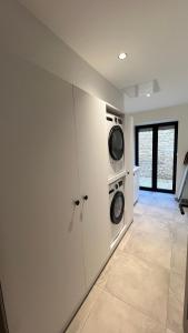 Appartements Chez Max - Terrasse - Climatisation - Parking gratuit : photos des chambres