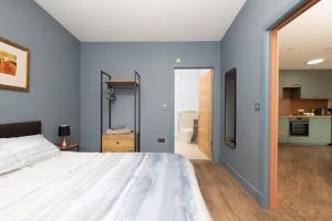 Stylish Home Beautiful Views & Parking Stroud