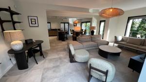 Appartements Chez Max - Terrasse - Climatisation - Parking gratuit : photos des chambres
